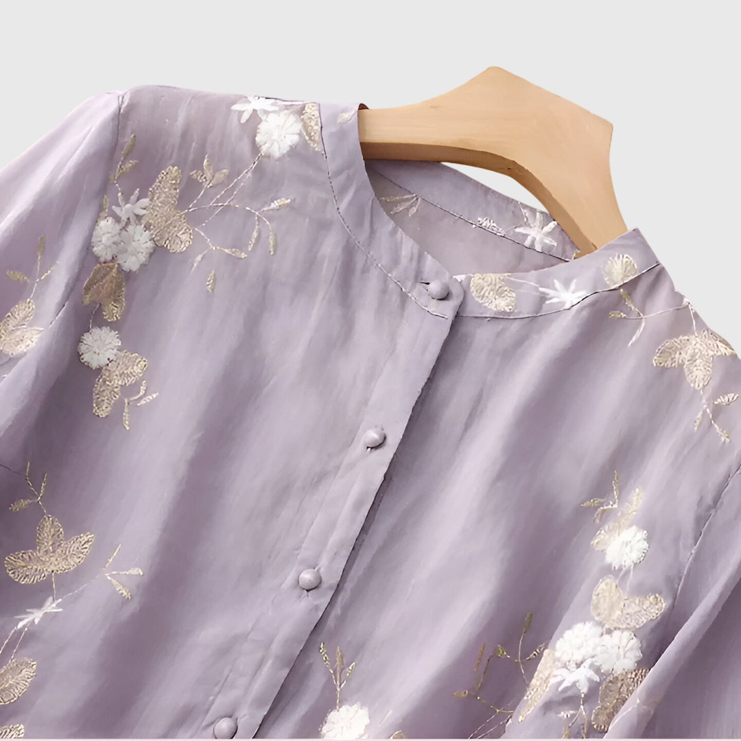 Nellie™ | Elegant Top with Embroidered Flowers