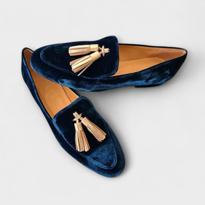 Quinnlyn – Vintage-inspired loafers with tassels